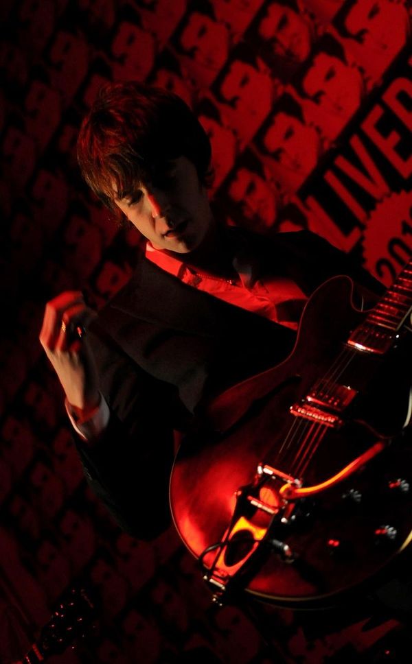 Miles Kane photo