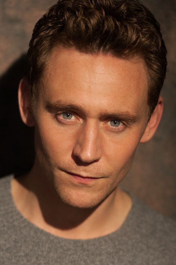 Tom Hiddleston Birthday, Birthplace, Nationality, Age, Sign, Photos